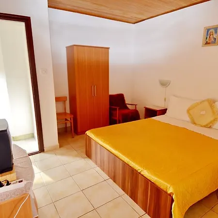 Mon Perin Castrum - Adriano