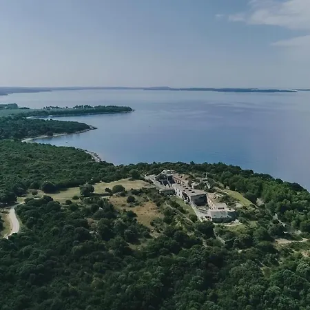 Lägenhet Mon Perin Castrum - Adriano Bale