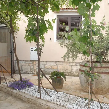 Mon Perin Castrum - Adriano Bale