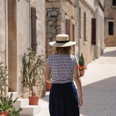 Mon Perin Castrum - Adriano Apartman Bale